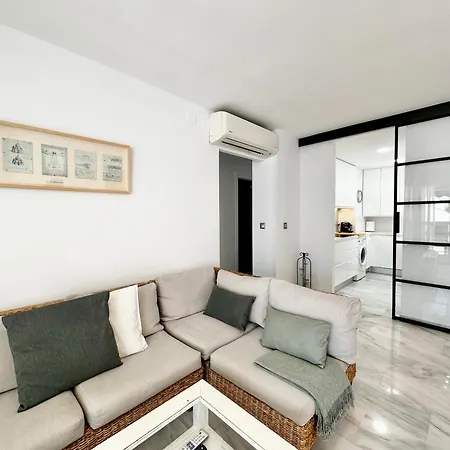 Lägenhet Lunamar Beachfront With Swimming Pool, Football, Tennis, Paddle And Basketball Courts - Eaw Homes