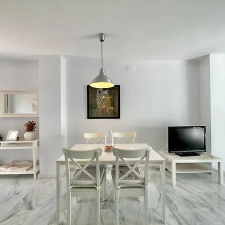 Lunamar Beachfront With Swimming Pool, Football, Tennis, Paddle And Basketball Courts - Eaw Homes Apartment