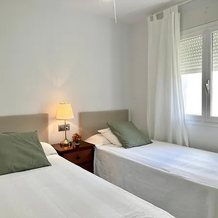 Lunamar Beachfront With Swimming Pool, Football, Tennis, Paddle And Basketball Courts - Eaw Homes Marbella