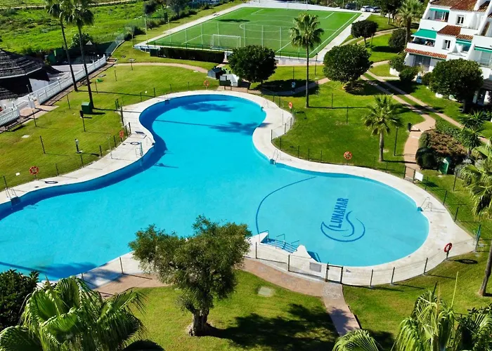 Διαμέρισμα Lunamar Beachfront With Swimming Pool, Football, Tennis, Paddle And Basketball Courts - Eaw Homes *