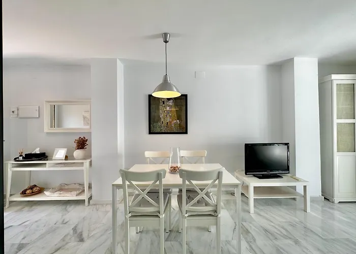 Lunamar Beachfront With Swimming Pool, Football, Tennis, Paddle And Basketball Courts - Eaw Homes Διαμέρισμα