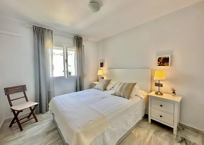 Διαμέρισμα Lunamar Beachfront With Swimming Pool, Football, Tennis, Paddle And Basketball Courts - Eaw Homes *