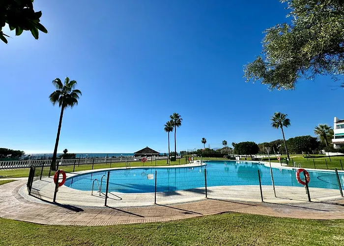 Lunamar Beachfront With Swimming Pool, Football, Tennis, Paddle And Basketball Courts - Eaw Homes Apartament *